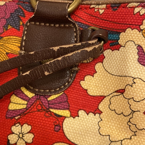 Sakroots Peace, Medium Tote Satchel, Crimson Flower - Picture 4 of 16